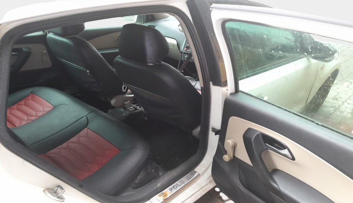 2011 Volkswagen Polo TRENDLINE 1.2L DIESEL, Diesel, Manual, 1,09,831 km, interior