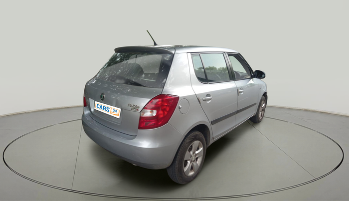 2011 Skoda Fabia ELEGANCE 1.2 MPI, Petrol, Manual, 1,24,990 km, exterior