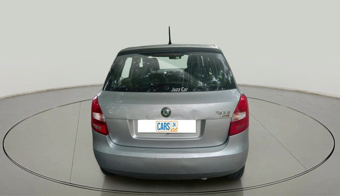2011 Skoda Fabia ELEGANCE 1.2 MPI, Petrol, Manual, 1,24,990 km, exterior