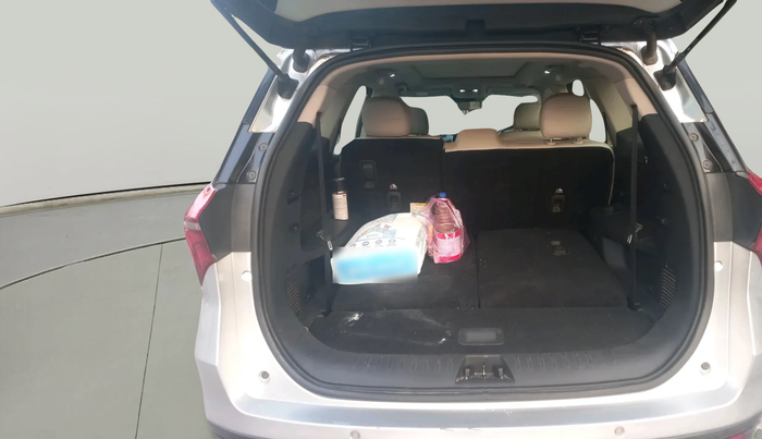 2021 Mahindra XUV700 AX 7 LUXURY P AT 7 STR, Petrol, Automatic, 48,740 km, exterior