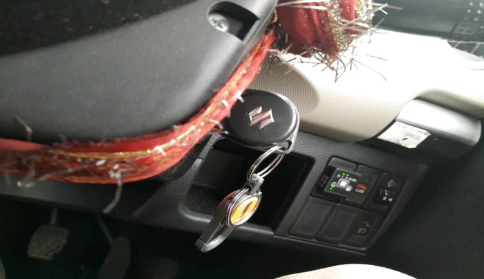 2015 Maruti Wagon R 1.0 VXI, CNG, Manual, 59,622 km, interior