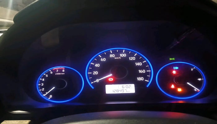 2016 Honda Amaze 1.2L I-VTEC S, Petrol, Manual, 1,28,497 km, interior