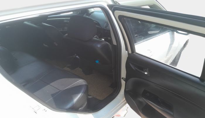 2014 Maruti Swift VDI, Diesel, Manual, 1,04,570 km, interior
