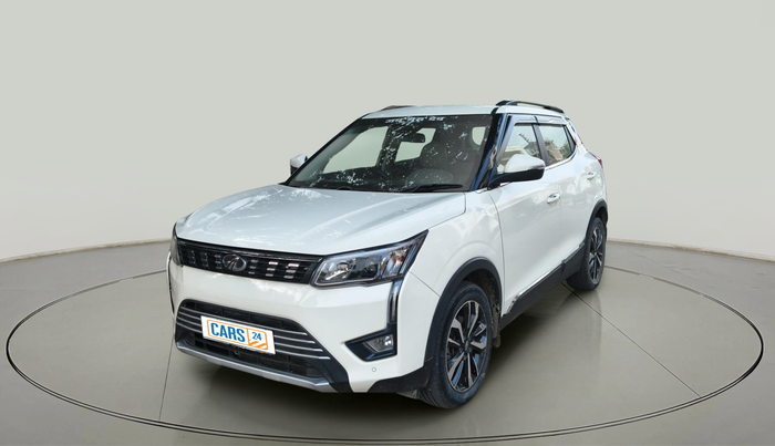 2020 Mahindra XUV300 W8 (O) 1.5 DIESEL, Diesel, Manual, 69,333 km, exterior