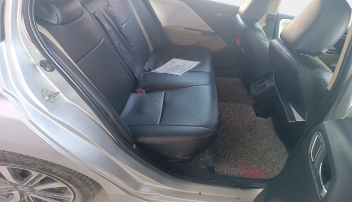 2017 Honda City 1.5L I-VTEC V MT, Petrol, Manual, 1,35,597 km, interior