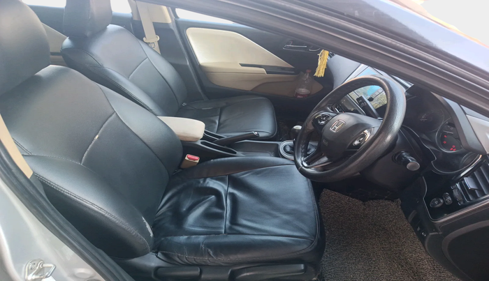 2017 Honda City 1.5L I-VTEC V MT, Petrol, Manual, 1,35,597 km, interior