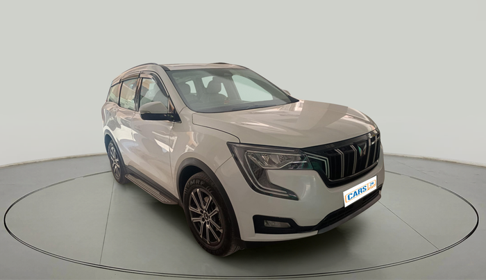 2024 Mahindra XUV700 AX 7 D MT 7 STR, Diesel, Manual, 25,016 km, exterior