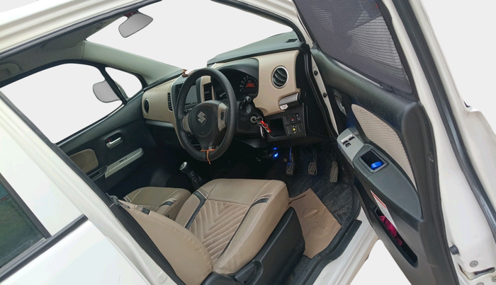 2017 Maruti Wagon R 1.0 LXI CNG, Petrol, Manual, 91,852 km, interior