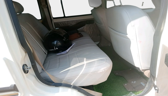 2024 Mahindra Bolero B6 (O), Diesel, Manual, 18,588 km, interior