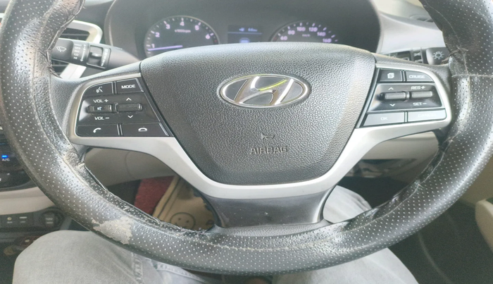 2019 Hyundai Verna 1.6 VTVT SX, Petrol, Manual, 1,01,572 km, interior