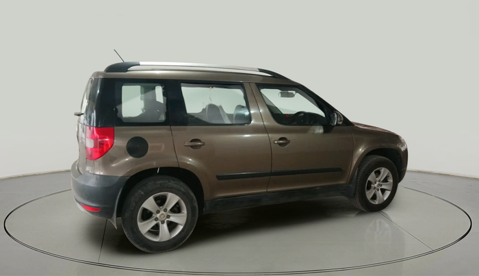 2013 Skoda Yeti ACTIVE 2.0 TDI CR 4X2, Diesel, Manual, 1,00,432 km, exterior