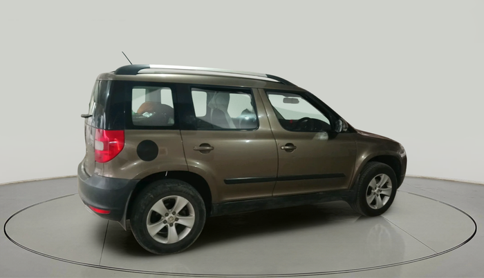 2013 Skoda Yeti ACTIVE 2.0 TDI CR 4X2, Diesel, Manual, 1,00,432 km, exterior