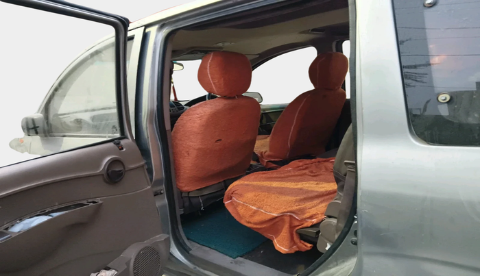 2010 Mahindra Xylo D2, Diesel, Manual, 1,10,956 km, interior