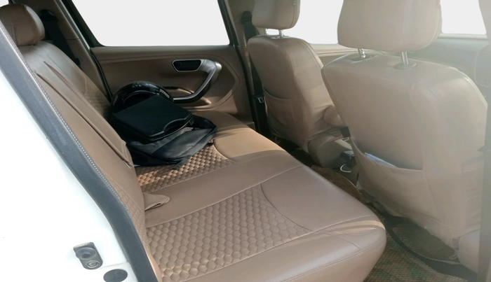 2022 Mahindra BOLERO NEO N 10, Diesel, Manual, 70,295 km, interior