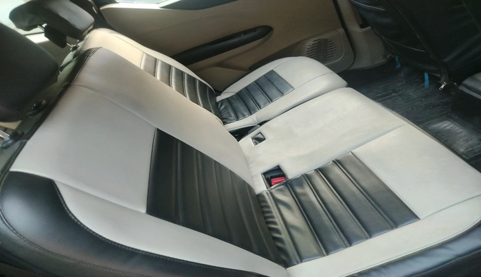 2020 Renault TRIBER RXZ, Petrol, Manual, 73,898 km, interior