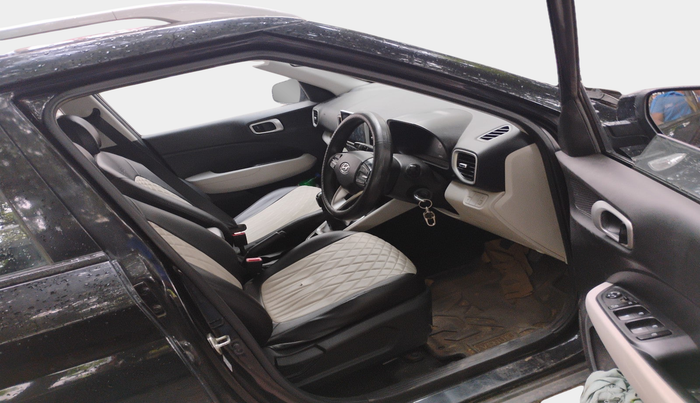 2023 Hyundai VENUE S 1.2, Petrol, Manual, 59,567 km, interior