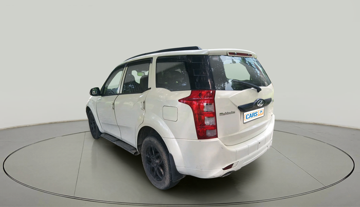 2016 Mahindra XUV500 W4, Diesel, Manual, 1,02,864 km, exterior