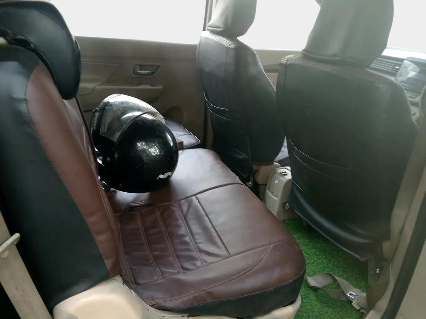 2020 Maruti Ertiga VXI SHVS, Petrol, Manual, 75,155 km, interior