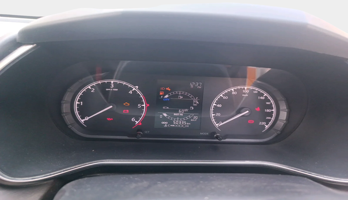 2019 Tata Harrier XT 2.0L KRYOTEC, Diesel, Manual, 50,335 km, interior