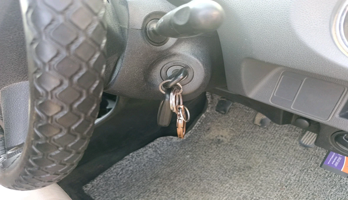 2013 Toyota Etios Liva GD, Diesel, Manual, 1,17,738 km, interior