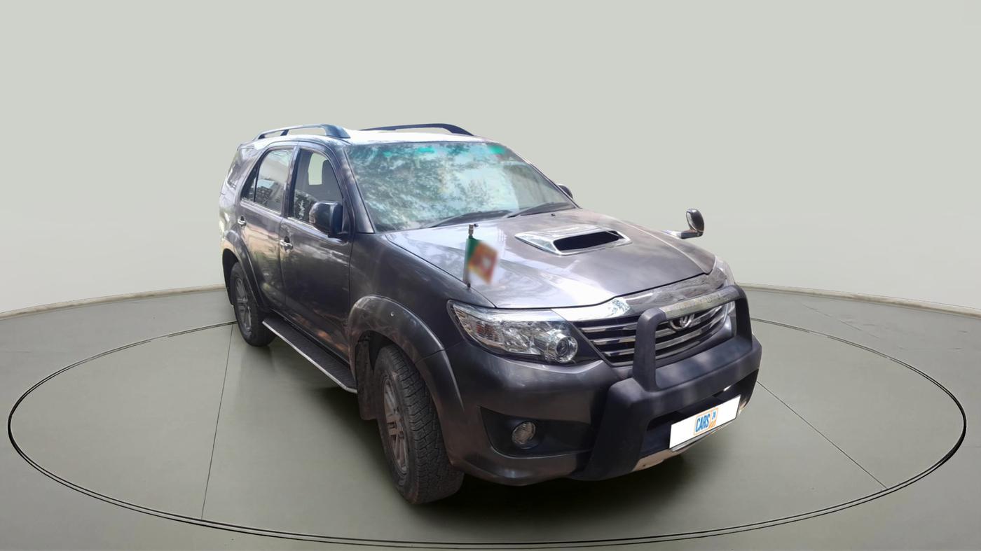 2013 Toyota Fortuner 3.0 4X4 MT, Diesel, Manual, 2,37,233 km, exterior