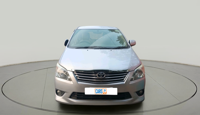 2012 Toyota Innova V 2.5 7 STR, Diesel, Manual, 1,04,198 km, exterior