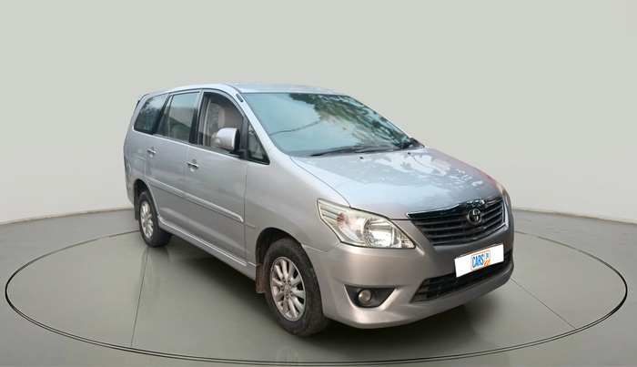 2012 Toyota Innova V 2.5 7 STR, Diesel, Manual, 1,04,198 km, exterior