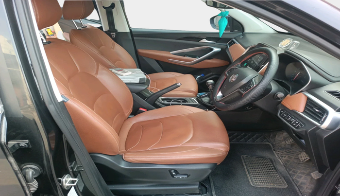 2022 MG HECTOR PLUS SHARP 2.0 DIESEL TURBO MT 6-STR, Diesel, Manual, 43,119 km, interior