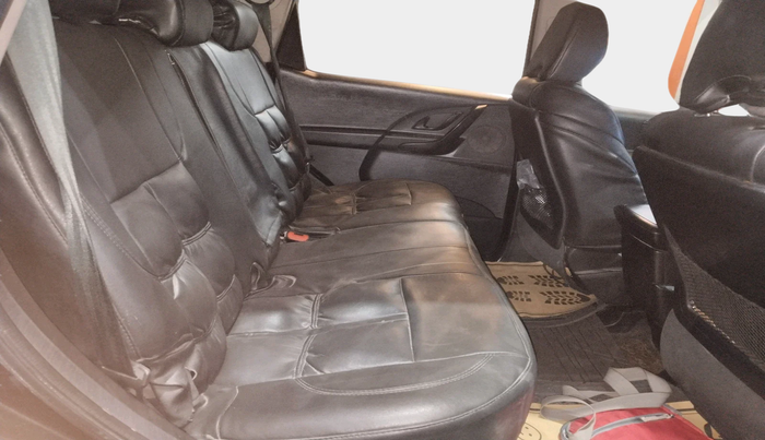 2019 Mahindra XUV500 W5, Diesel, Manual, 63,715 km, interior