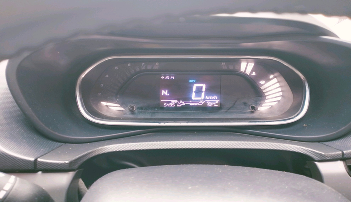 2022 Tata NEXON XMA SUNROOF PETROL, Petrol, Automatic, 54,951 km, interior