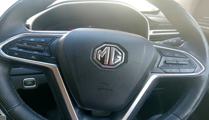 2023 MG HECTOR SHARP PRO 1.5 PETROL TURBO CVT PETROL, Petrol, Automatic, 30,420 km, interior