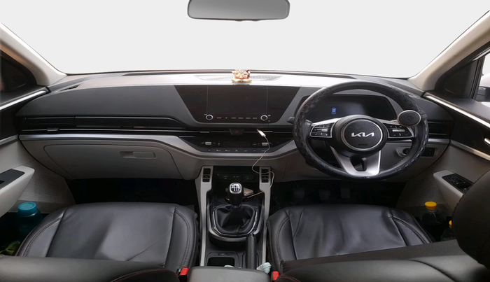 2024 KIA CARENS PRESTIGE 1.5 DIESEL 7 STR, Diesel, Manual, 47,308 km, interior