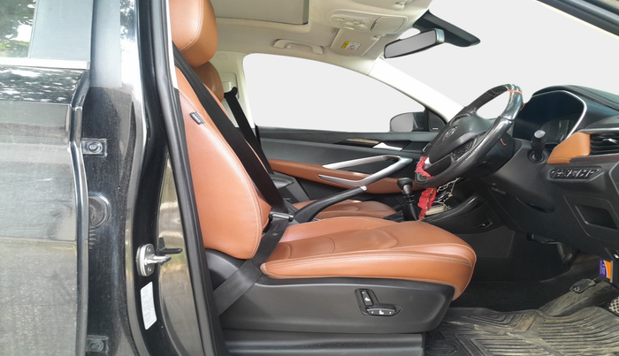 2021 MG HECTOR PLUS SHARP 2.0 DIESEL TURBO MT 6-STR, Diesel, Manual, 1,00,930 km, interior
