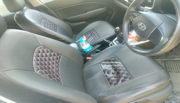 2020 Hyundai VENUE S+ 1.2, Petrol, Manual, 52,301 km, interior