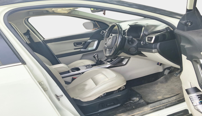 2021 Tata Safari XZ PLUS, Diesel, Manual, 97,215 km, interior