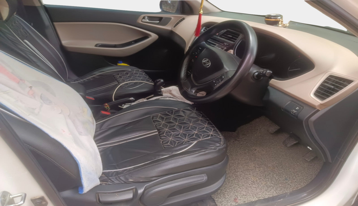 2015 Hyundai Elite i20 SPORTZ 1.2 (O), Petrol, Manual, 74,820 km, interior