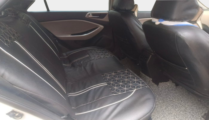 2015 Hyundai Elite i20 SPORTZ 1.2 (O), Petrol, Manual, 74,820 km, interior