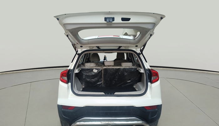 2022 Mahindra XUV300 W8 (O) 1.2 PETROL, Petrol, Manual, 92,877 km, exterior