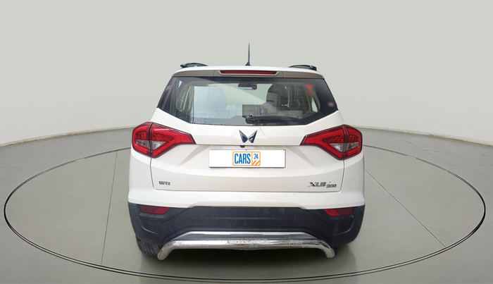 2022 Mahindra XUV300 W8 (O) 1.2 PETROL, Petrol, Manual, 92,877 km, exterior