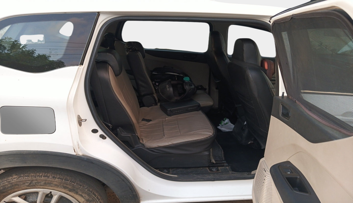2019 Renault TRIBER RXT, Petrol, Manual, 83,561 km, interior