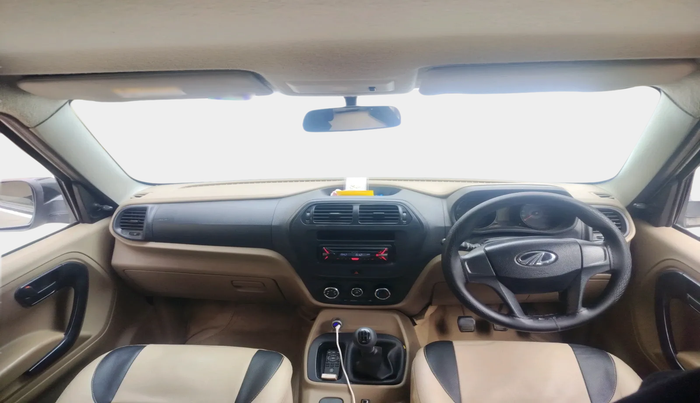 2015 Mahindra TUV300 T4, Diesel, Manual, 1,55,932 km, interior