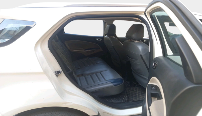 2021 Ford Ecosport TITANIUM + SE 1.5L DIESEL, Diesel, Manual, 1,34,356 km, interior