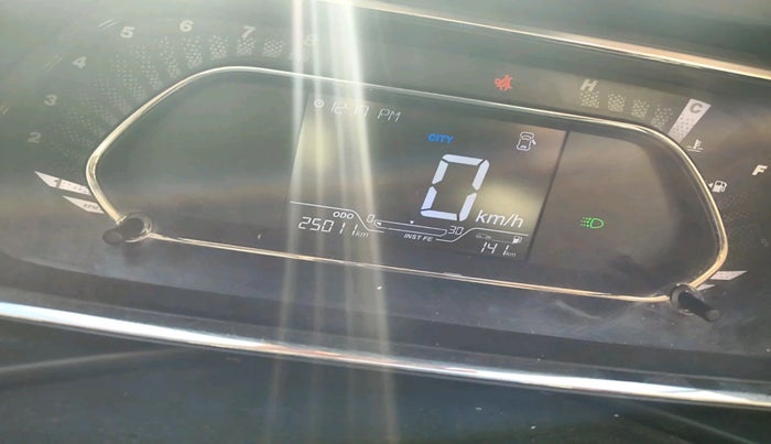 2022 Tata NEXON XZ PLUS DIESEL, Diesel, Manual, 25,011 km, interior