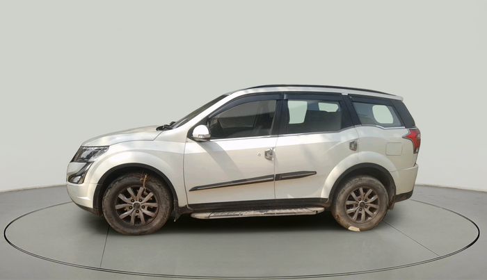 2021 Mahindra XUV500 W9, Diesel, Manual, 91,661 km, exterior