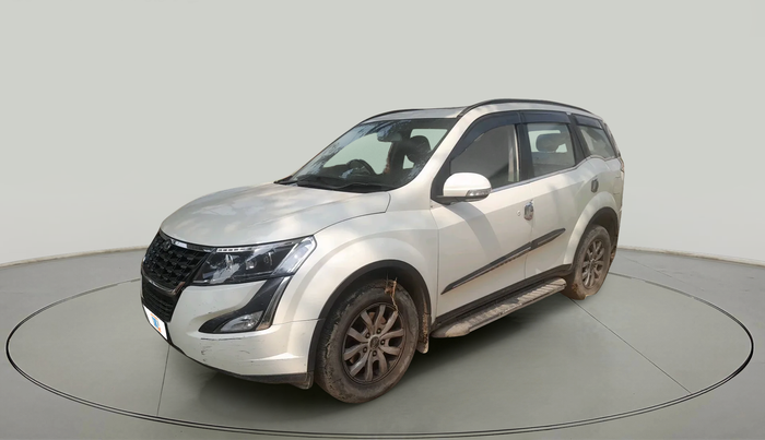 2021 Mahindra XUV500 W9, Diesel, Manual, 91,661 km, exterior