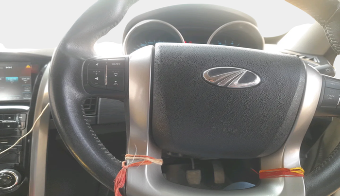 2021 Mahindra XUV500 W9, Diesel, Manual, 91,661 km, interior