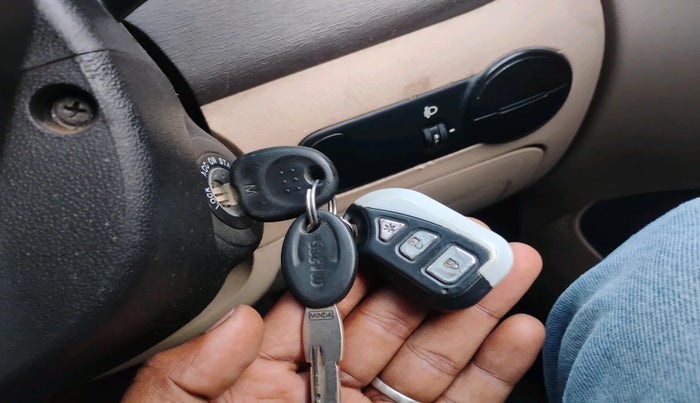 2010 Hyundai i10 MAGNA 1.2, Petrol, Manual, 1,05,584 km, interior