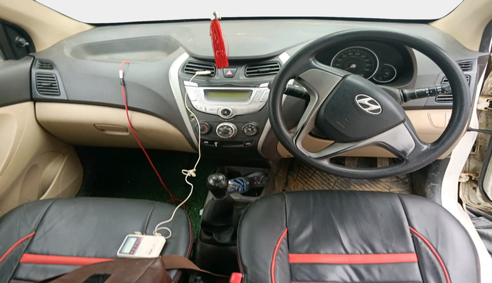 2017 Hyundai Eon MAGNA + AIRBAG, Petrol, Manual, 58,093 km, interior