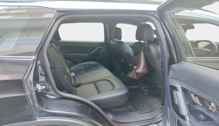 2022 Tata Safari XZA PLUS DARK EDITION, Diesel, Automatic, 1,00,000 km, interior