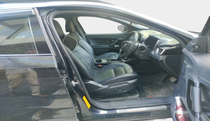 2022 Tata Safari XZA PLUS DARK EDITION, Diesel, Automatic, 1,00,000 km, interior